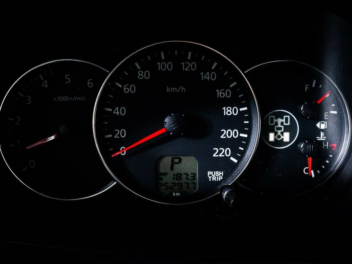 Mitsubishi Pajero Sport, 2013 Фото №11