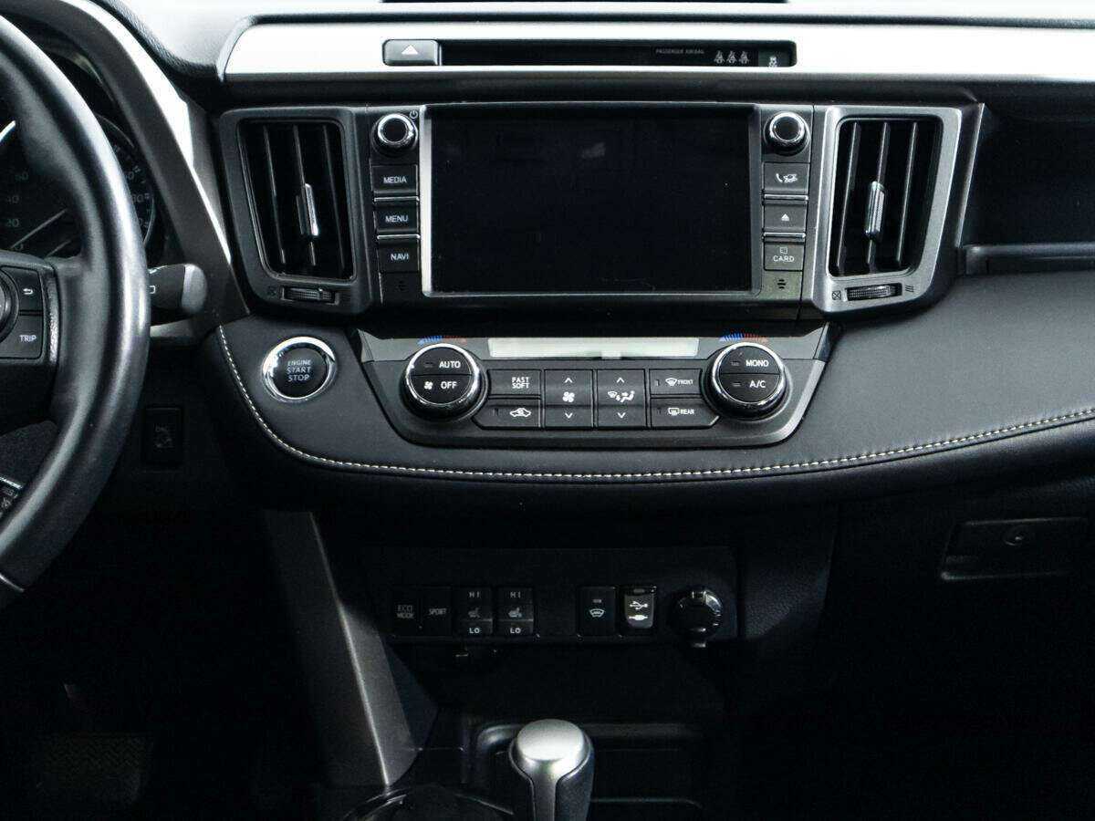 Toyota RAV4, 2018 Фото №14