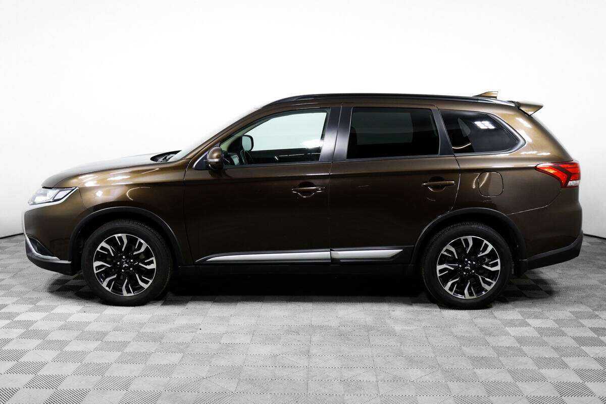 Mitsubishi Outlander, 2022 Фото №8
