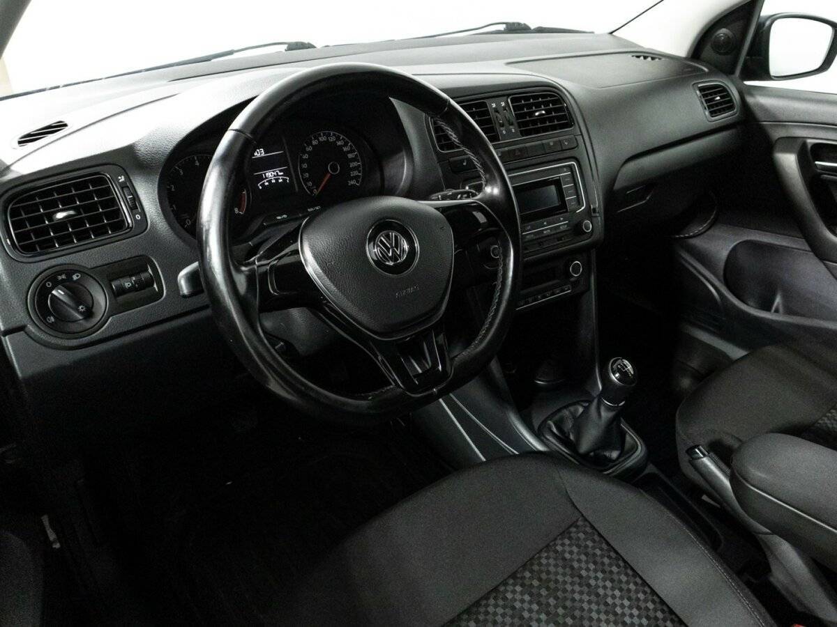 Volkswagen Polo, 2017 Фото №11