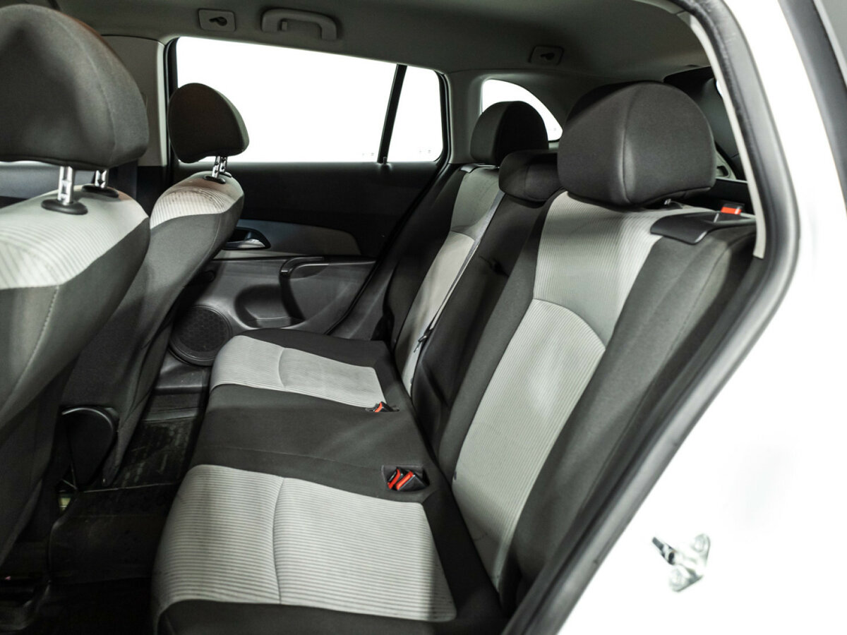 Chevrolet Cruze I Рестайлинг, 2014 Фото №10