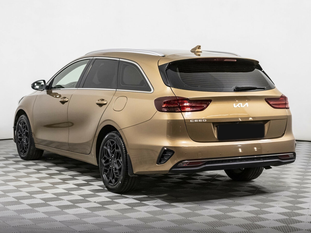 Kia Ceed III Рестайлинг, 2022 Фото №6