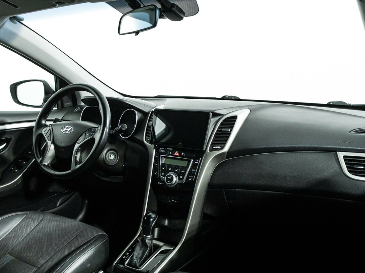 Hyundai i30 II Рестайлинг, 2015 Фото №9