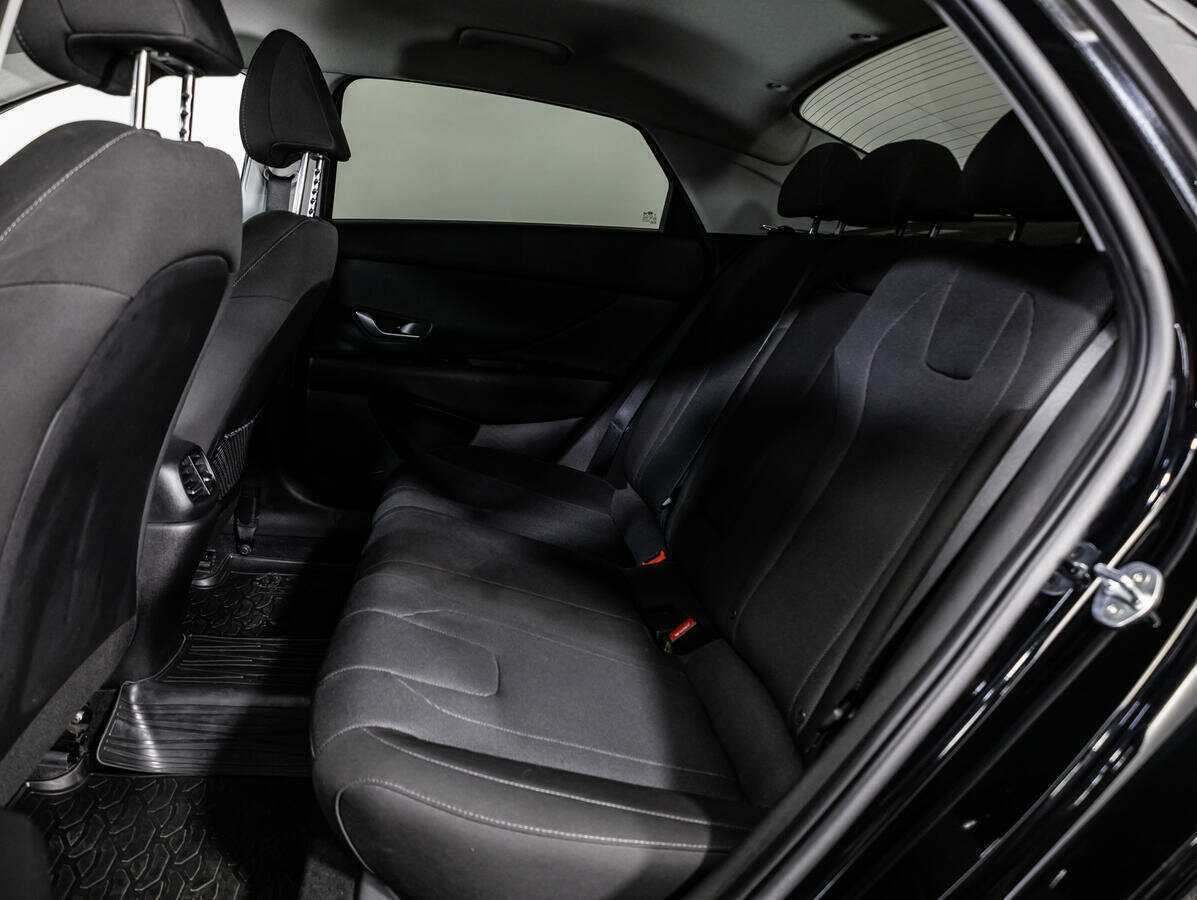 Hyundai Elantra, 2020 Фото №10