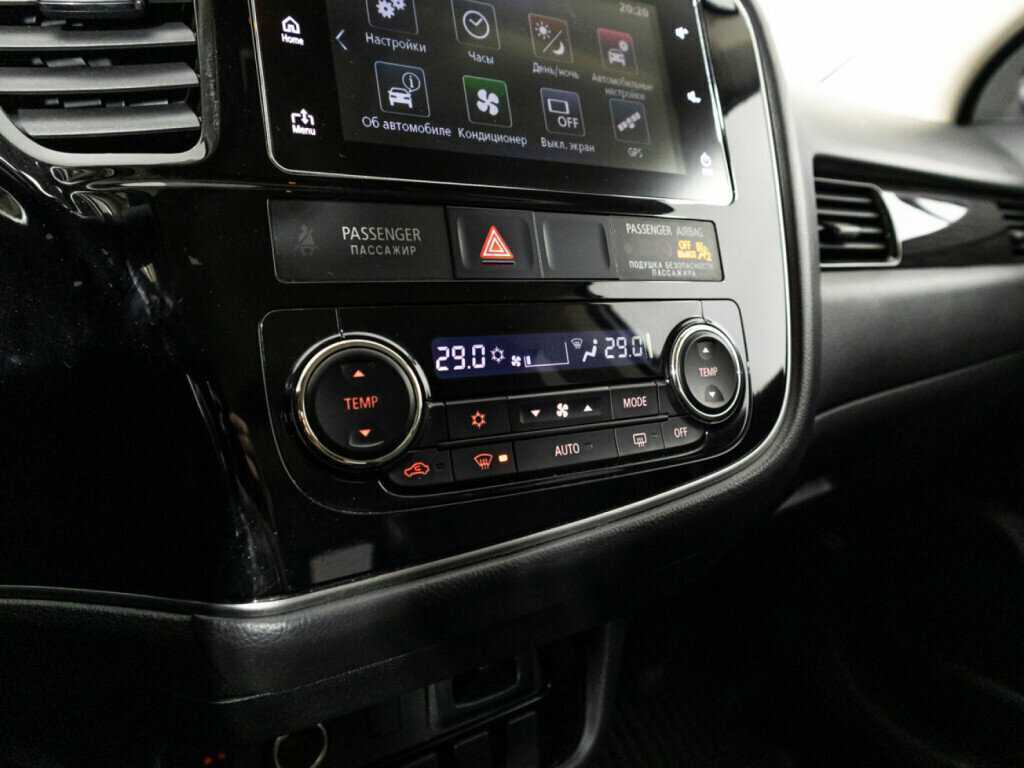 Mitsubishi Outlander, 2018 Фото №17