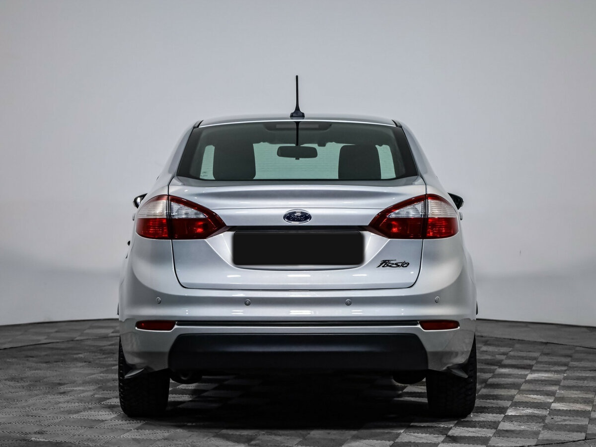 Ford Fiesta Mk6 Рестайлинг, 2016 Фото №5