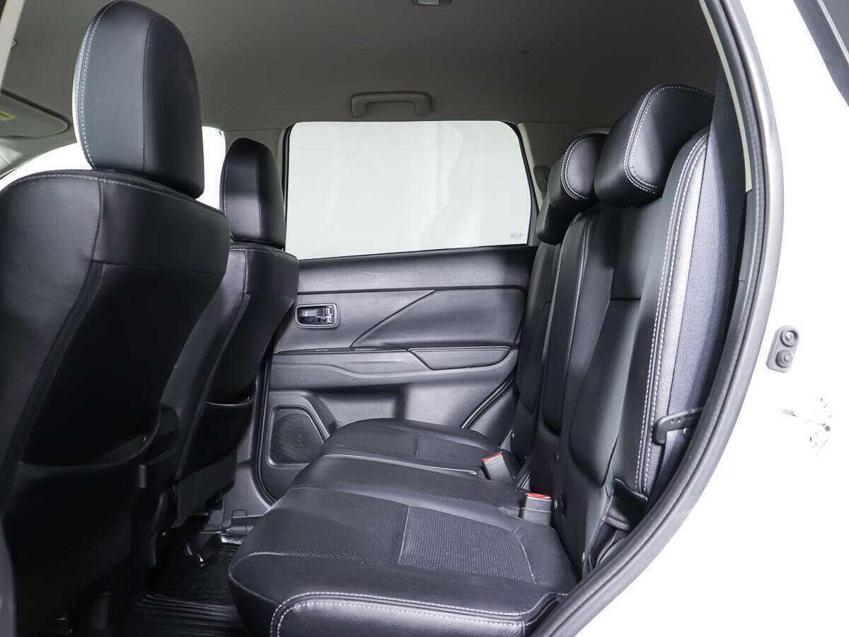 Mitsubishi Outlander, 2016 Фото №10