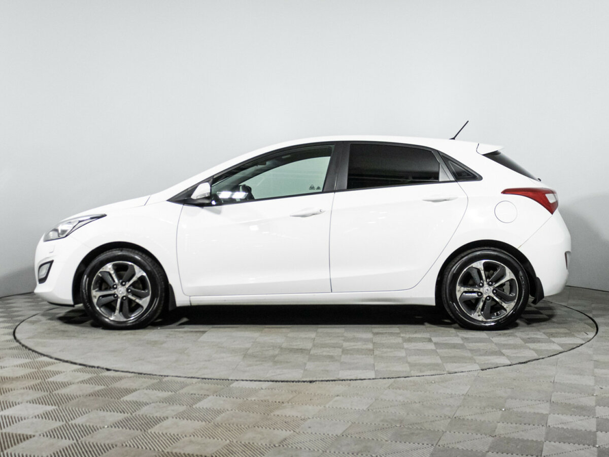 Hyundai i30 II Рестайлинг, 2015 Фото №8