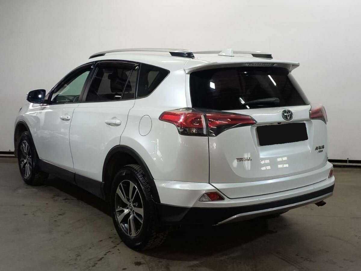 Toyota RAV4, 2018 Фото №7