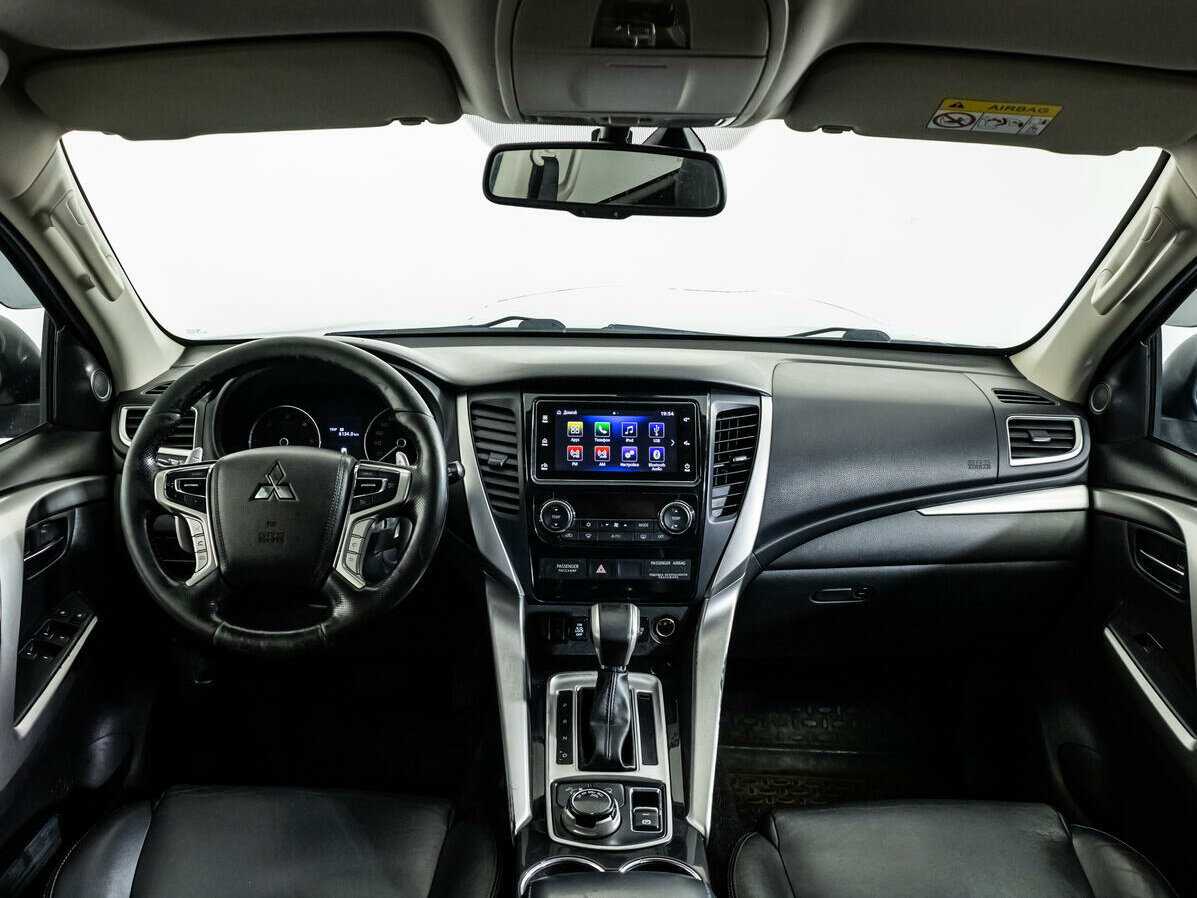 Mitsubishi Pajero Sport, 2018 Фото №13