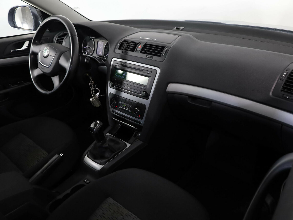 Skoda Octavia II (A5) Рестайлинг, 2012 Фото №14