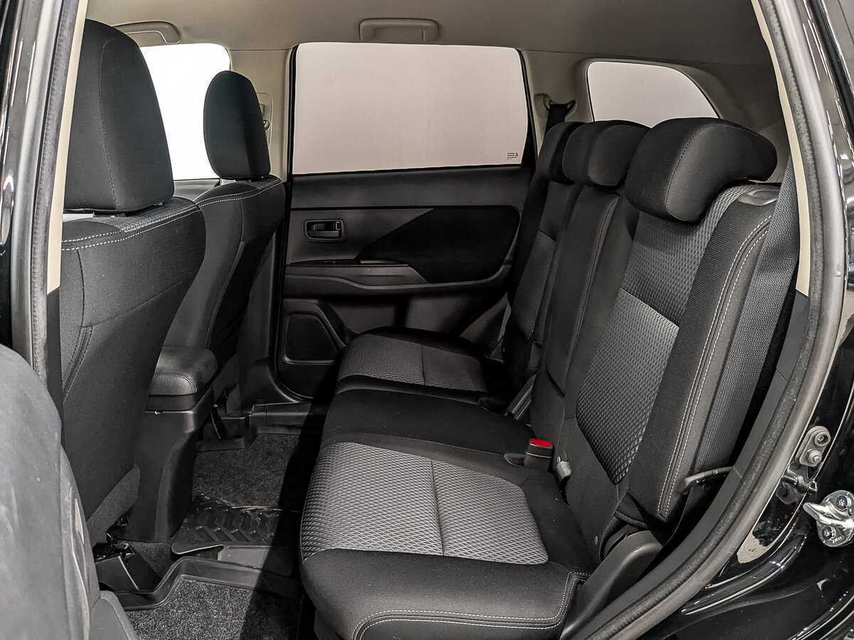 Mitsubishi Outlander, 2018 Фото №17