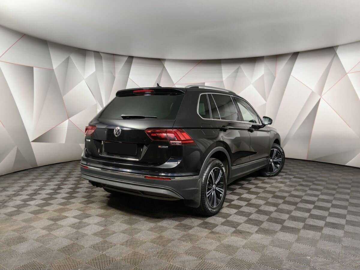Volkswagen Tiguan, 2018 Фото №2