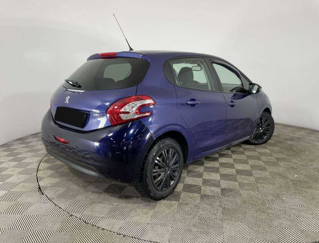 Peugeot 208, 2014 Фото №6