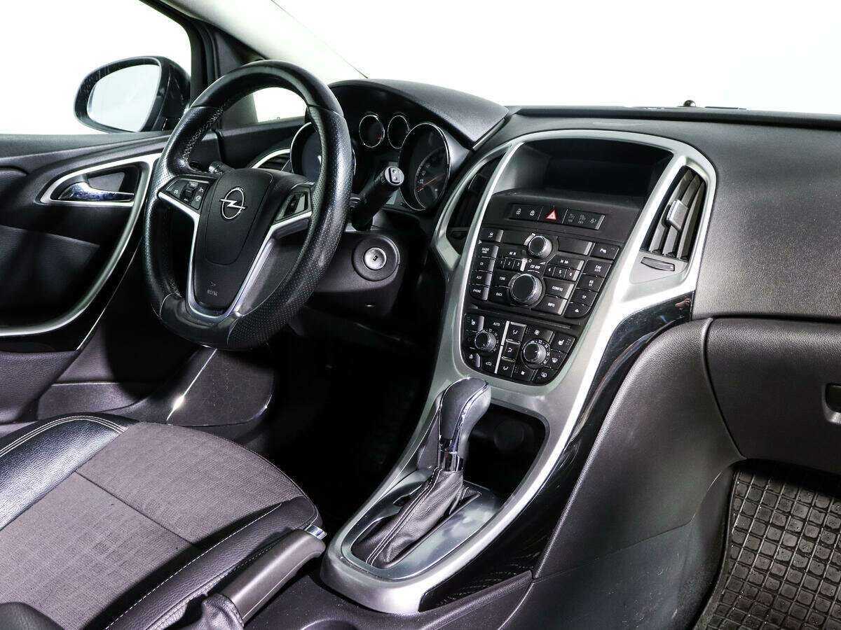 Opel Astra GTC, 2013 Фото №9