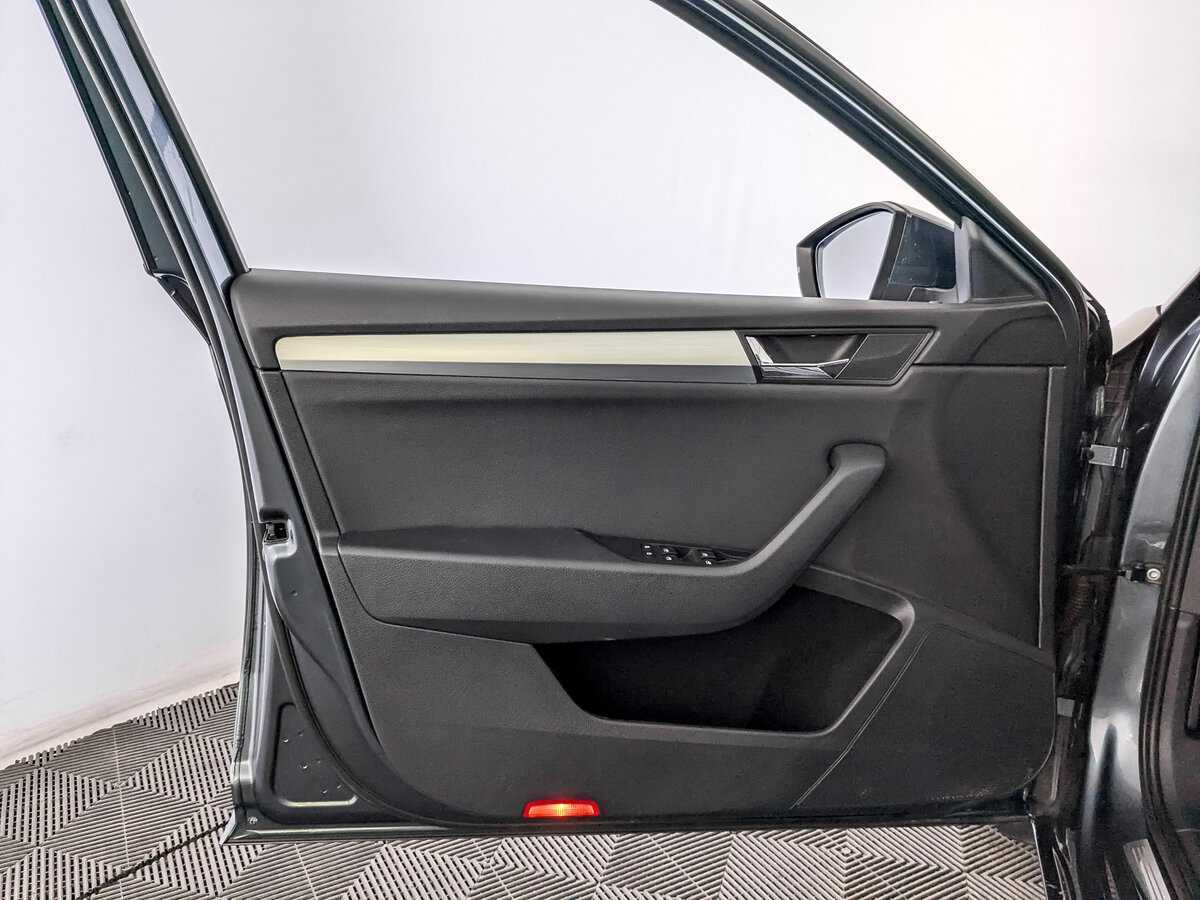 Skoda Superb, 2018 Фото №19