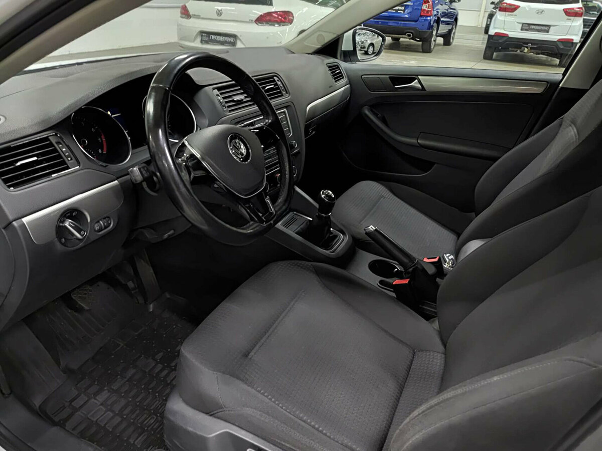 Volkswagen Jetta VI Рестайлинг, 2016 Фото №15