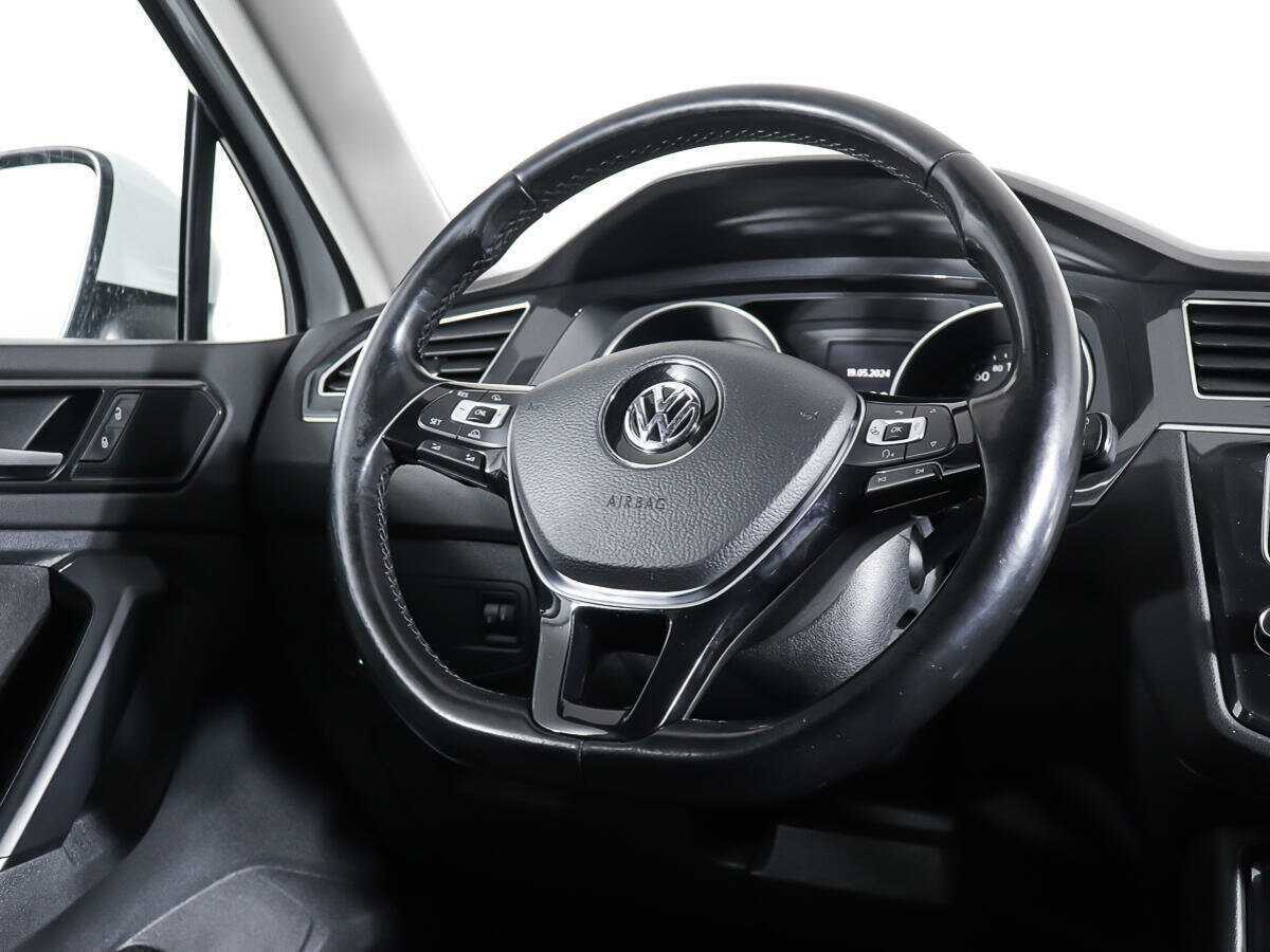 Volkswagen Tiguan, 2017 Фото №15
