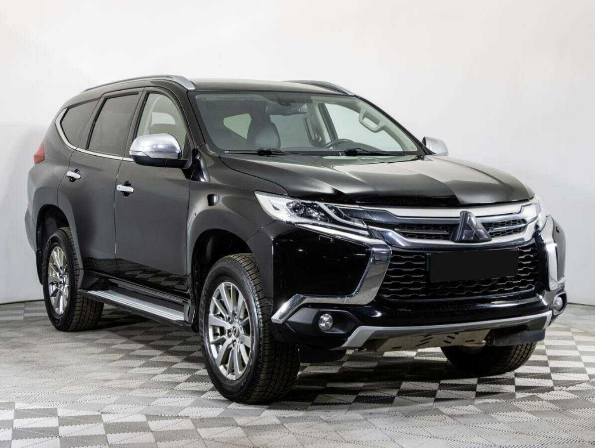 Mitsubishi Pajero Sport, 2017 Фото №3