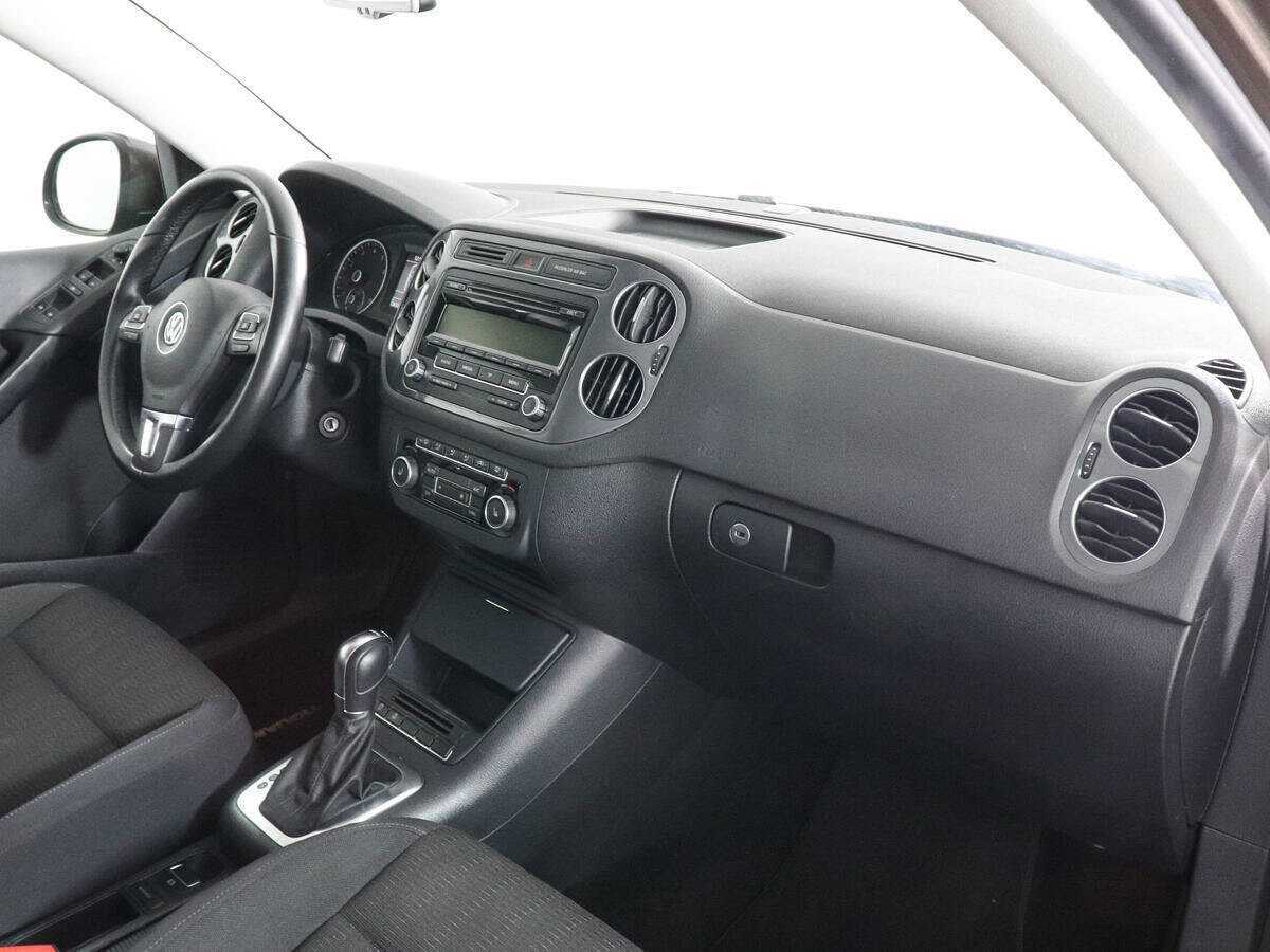 Volkswagen Tiguan, 2015 Фото №10