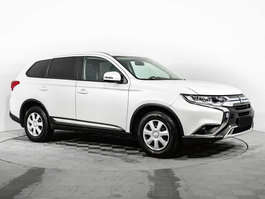 Mitsubishi Outlander, 2020 Фото №3