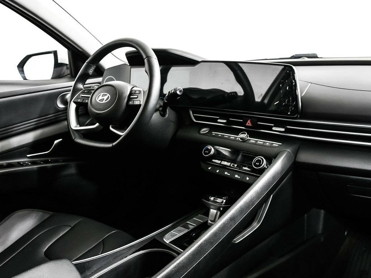 Hyundai Elantra, 2023 Фото №9