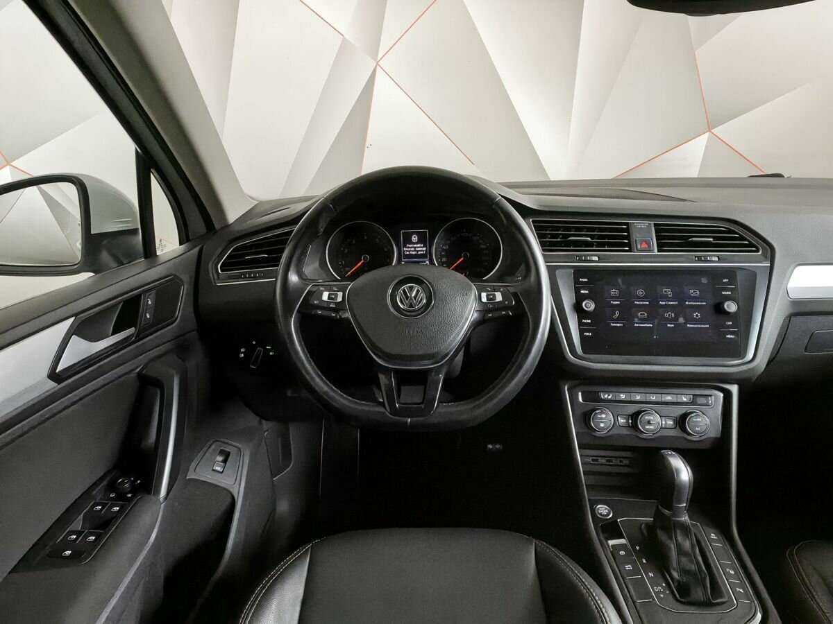 Volkswagen Tiguan, 2018 Фото №14