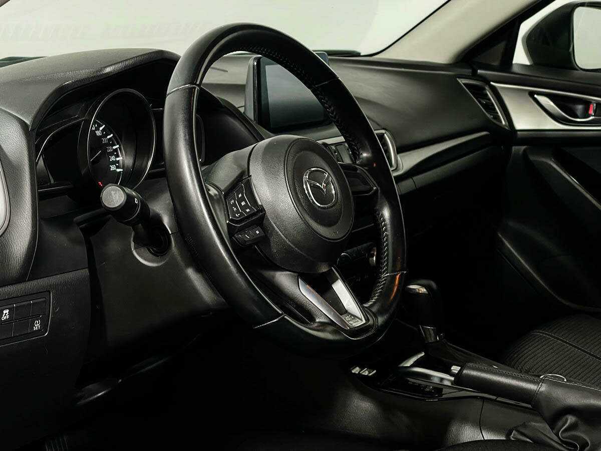 Mazda 3, 2017 Фото №10