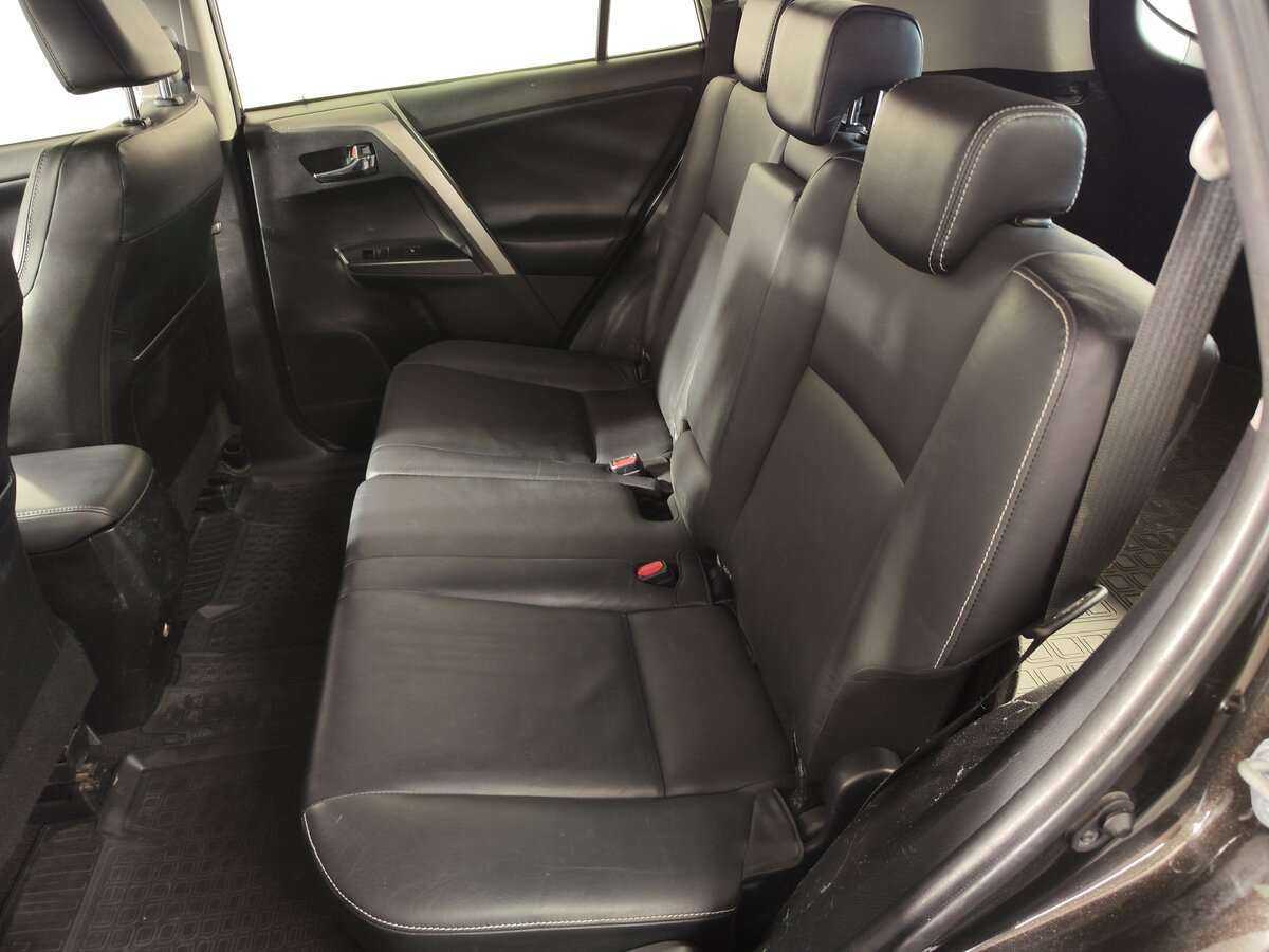 Toyota RAV4, 2015 Фото №7