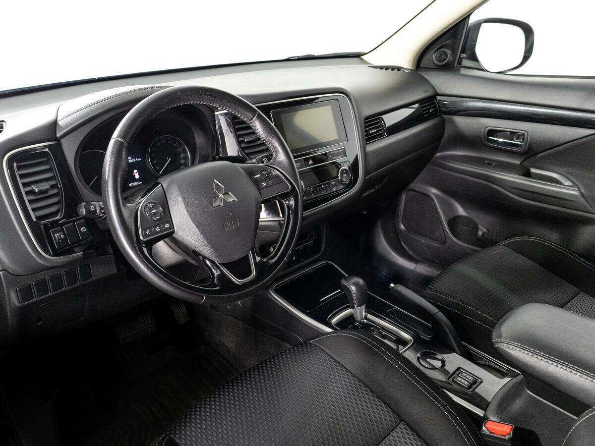 Mitsubishi Outlander, 2019 Фото №11