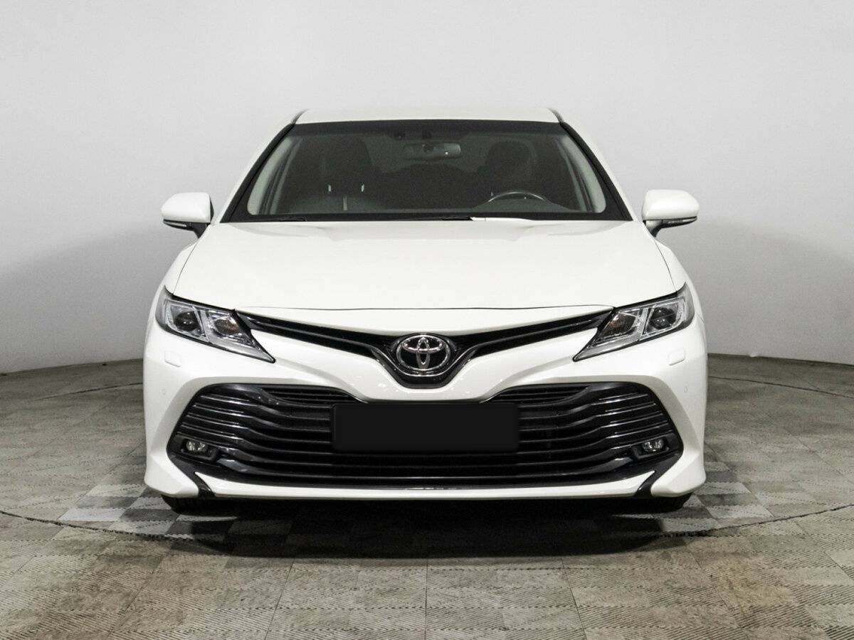 Toyota Camry, 2020 Фото №2