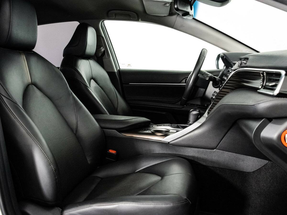 Toyota Camry, 2018 Фото №18