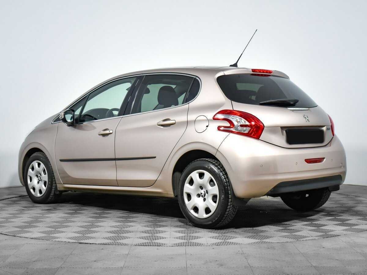Peugeot 208, 2014 Фото №7