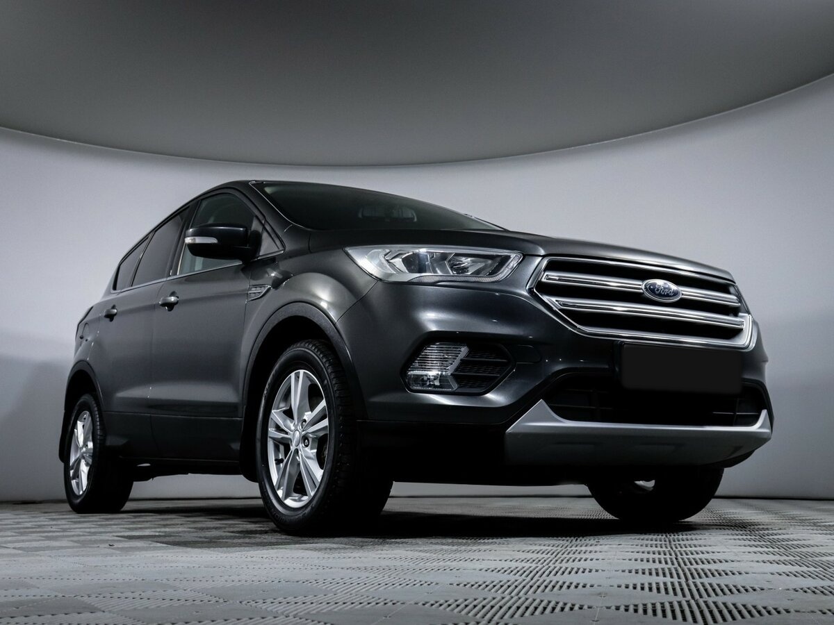 Ford Kuga II Рестайлинг, 2019 Фото №18