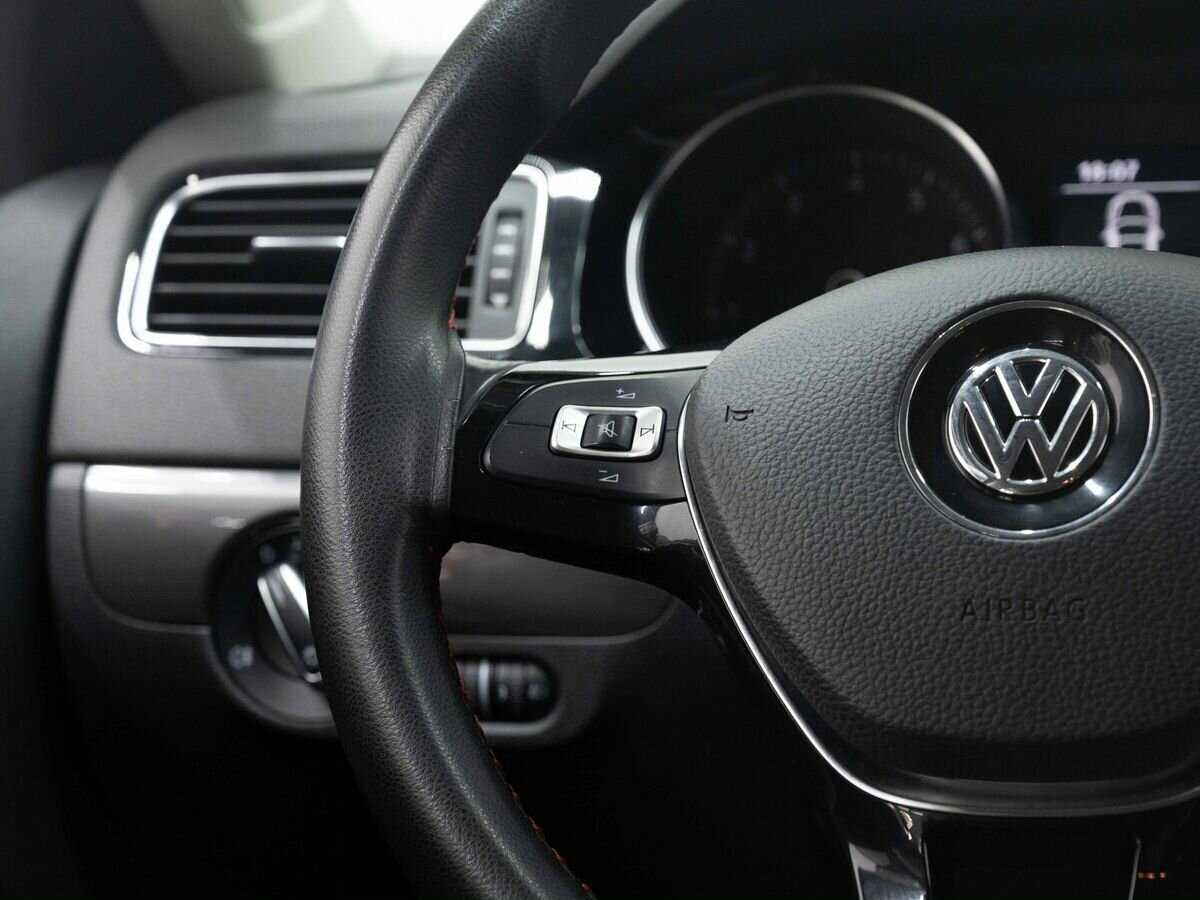 Volkswagen Jetta, 2016 Фото №15