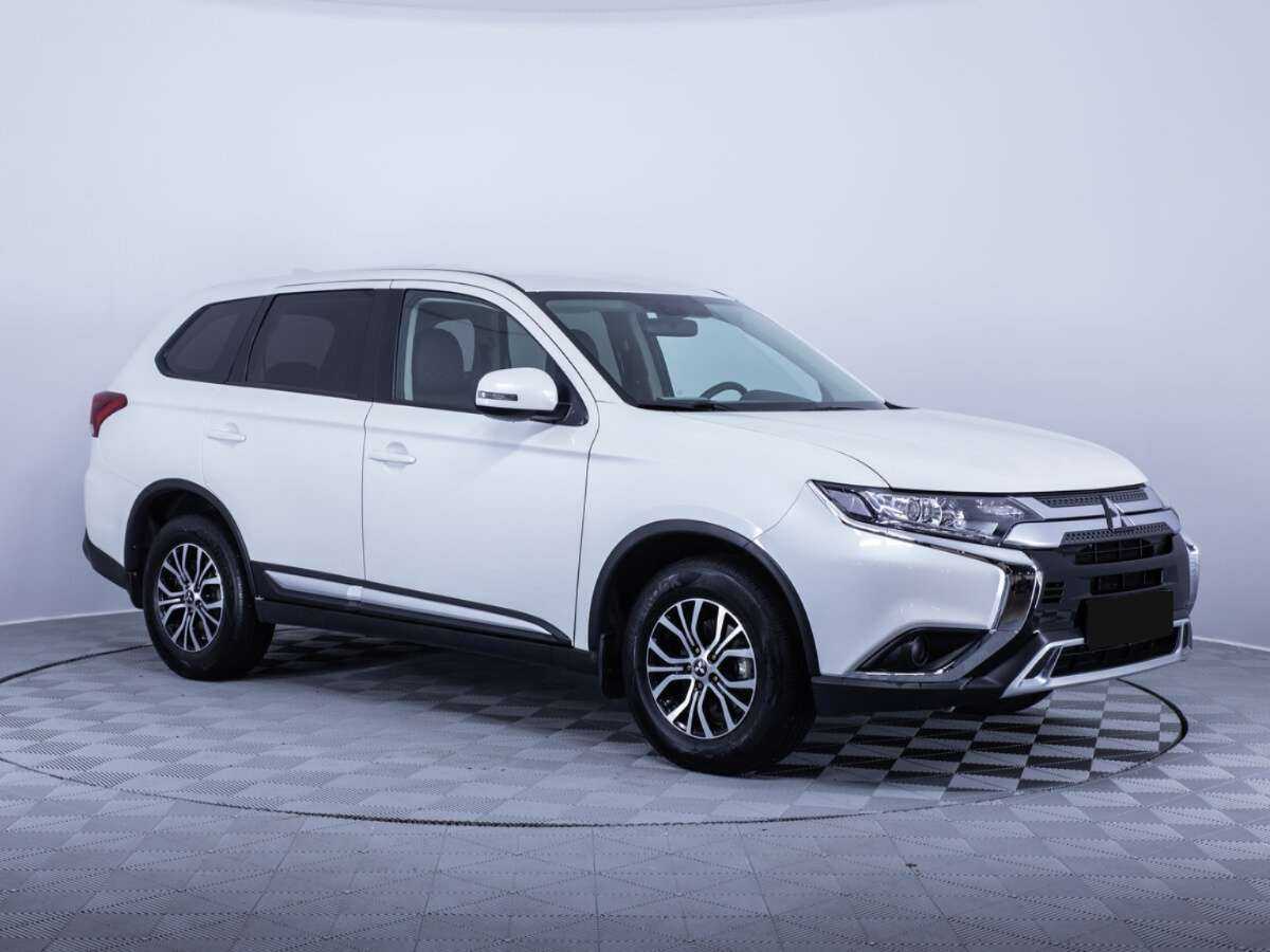 Mitsubishi Outlander, 2020 Фото №3