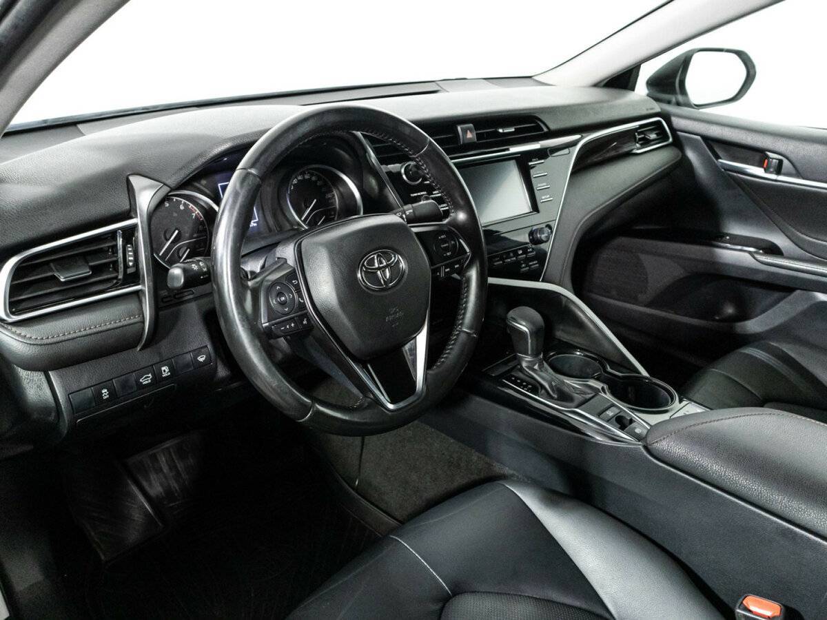 Toyota Camry, 2020 Фото №11