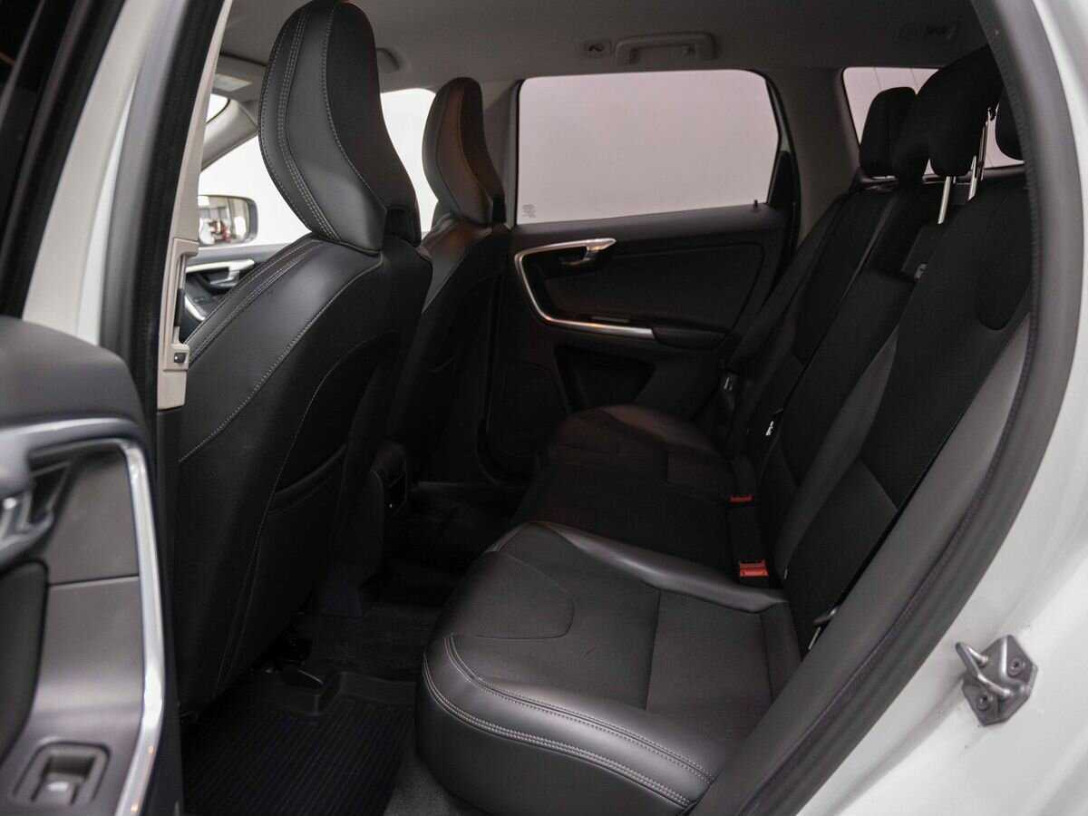 Volvo XC60, 2017 Фото №9
