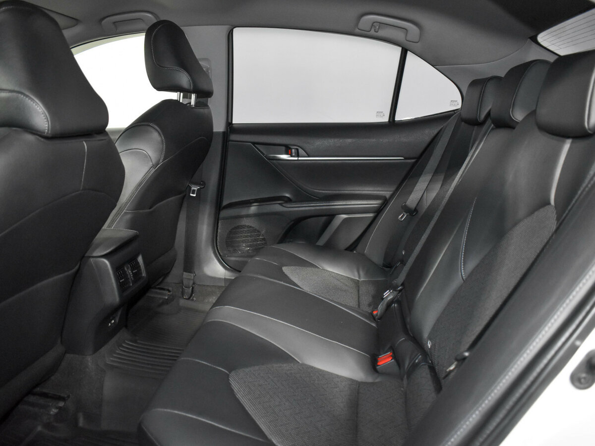 Toyota Camry VIII (XV70) Рестайлинг, 2022 Фото №12