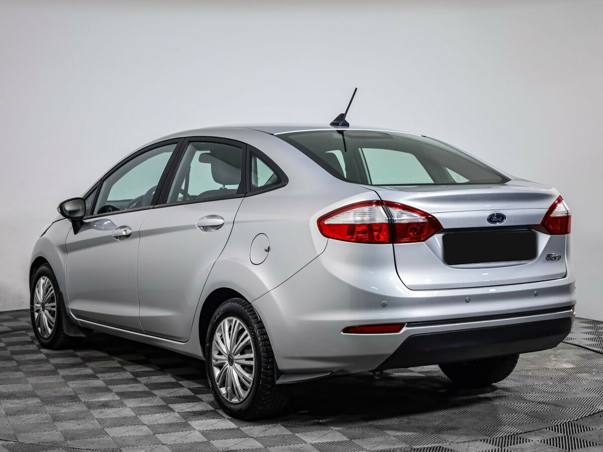 Ford Fiesta Mk6 Рестайлинг, 2016 Фото №6
