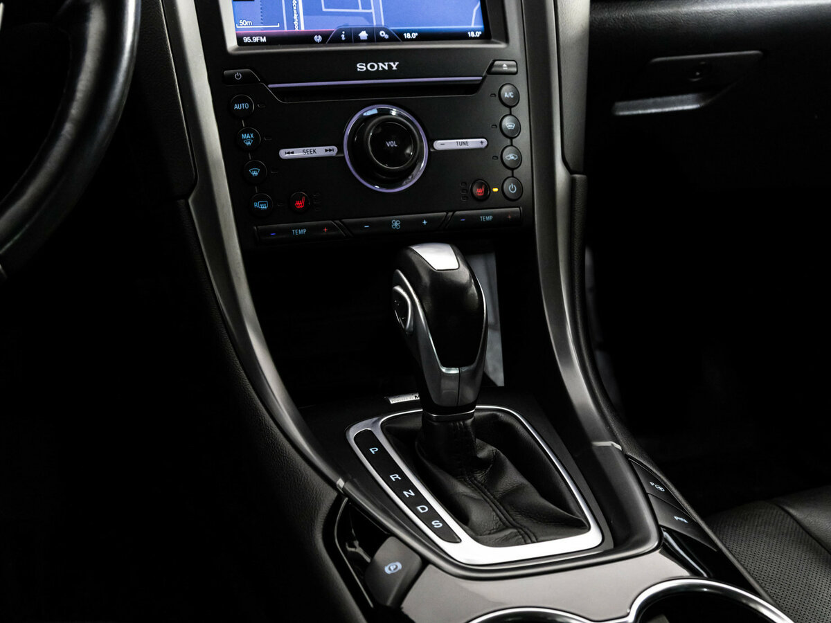 Ford Mondeo V, 2015 Фото №12