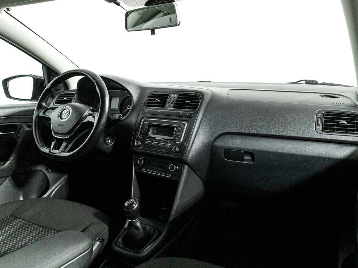 Volkswagen Polo, 2017 Фото №9