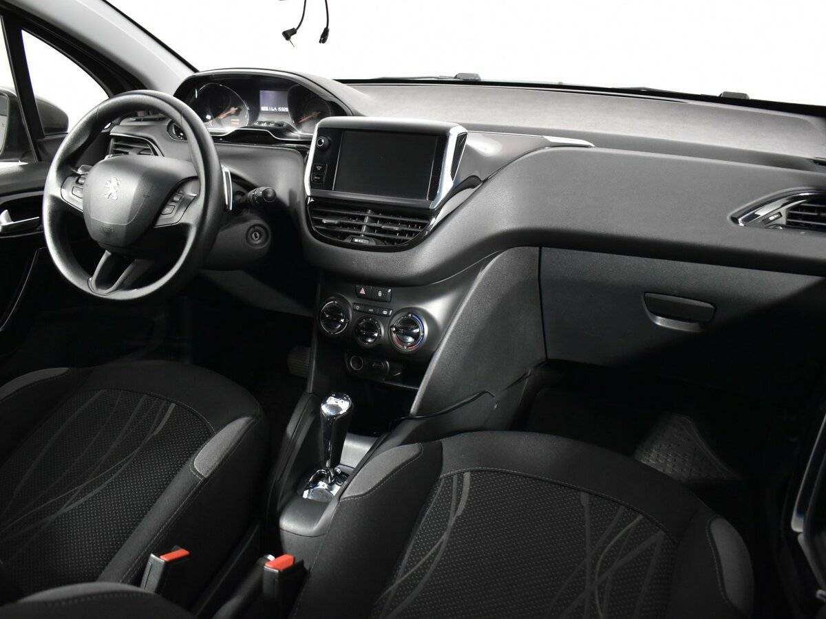 Peugeot 208, 2014 Фото №10
