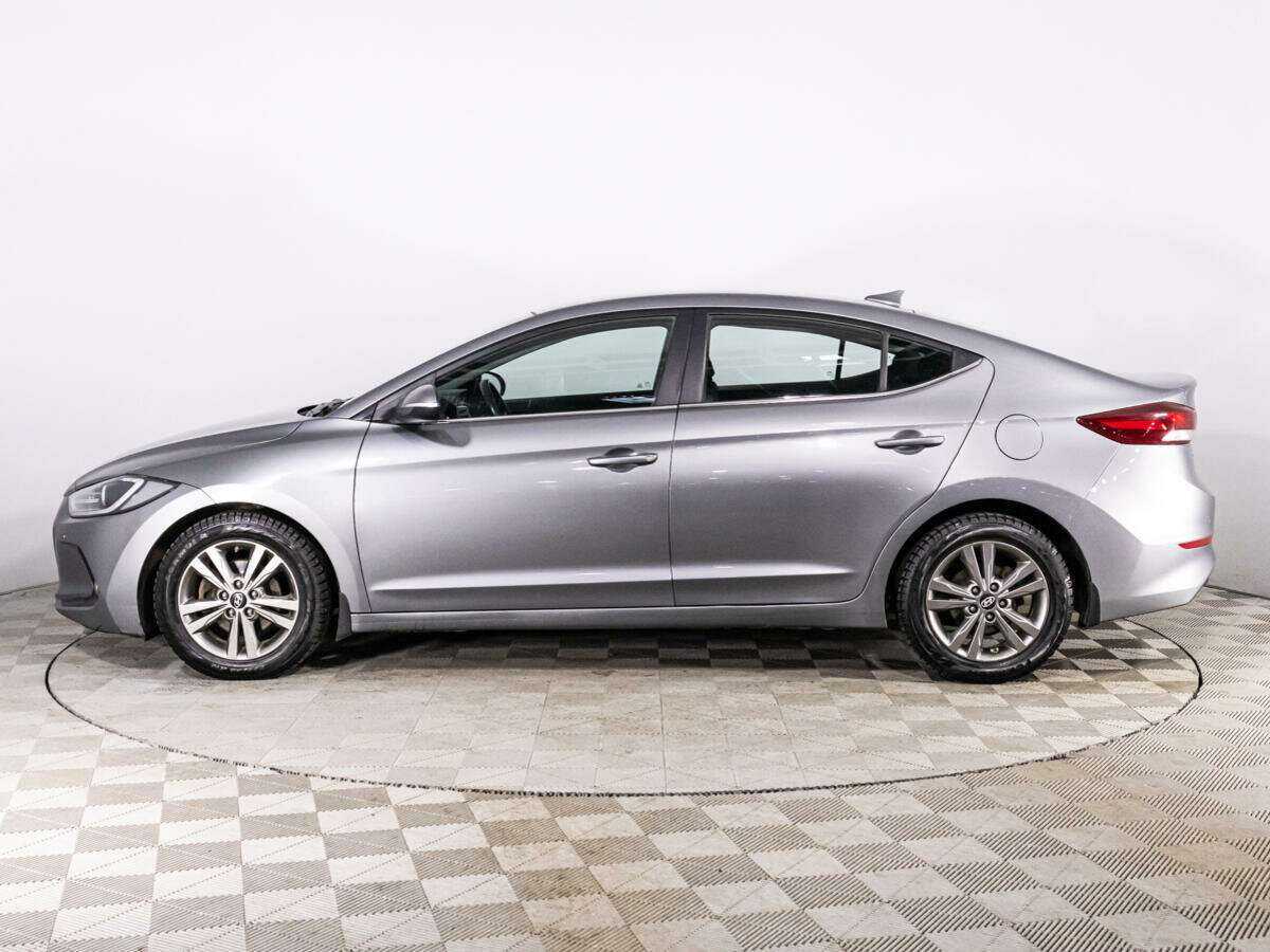 Hyundai Elantra, 2018 Фото №8