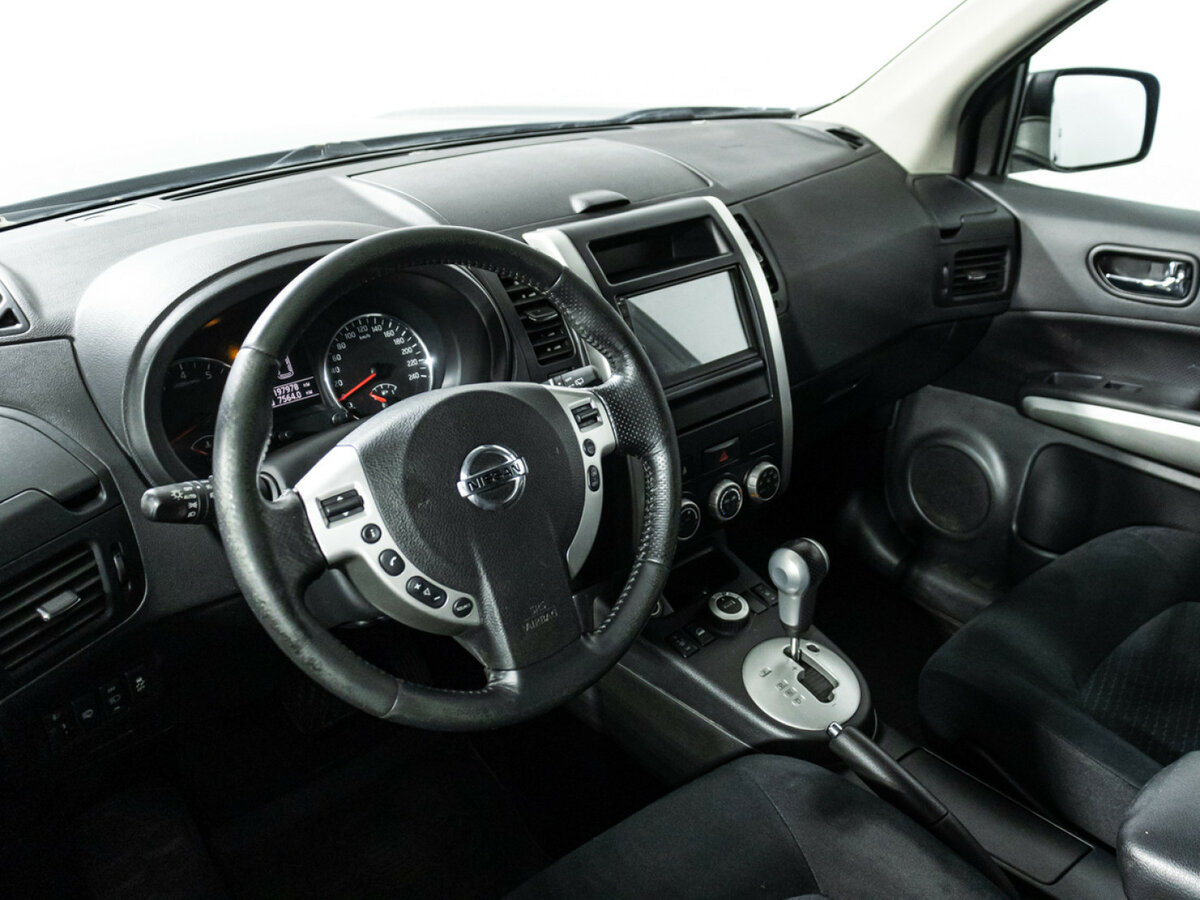 Nissan X-Trail II Рестайлинг, 2012 Фото №11