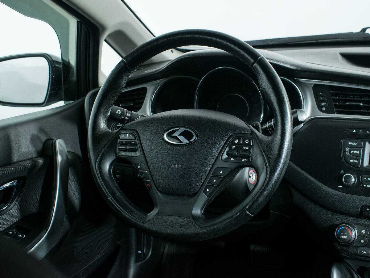 Kia Ceed, 2015 Фото №12