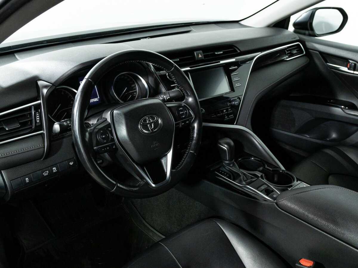 Toyota Camry, 2019 Фото №11