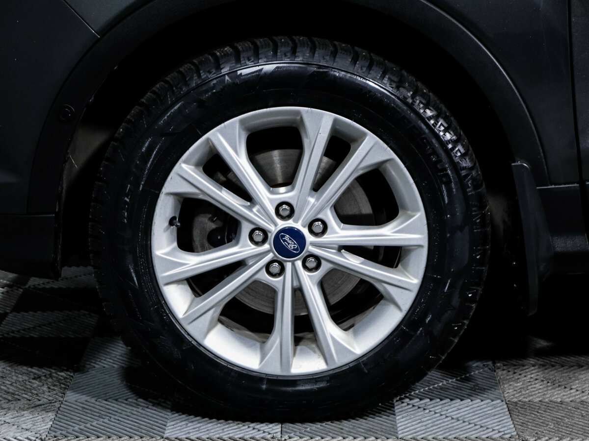 Ford Kuga II Рестайлинг, 2017 Фото №14