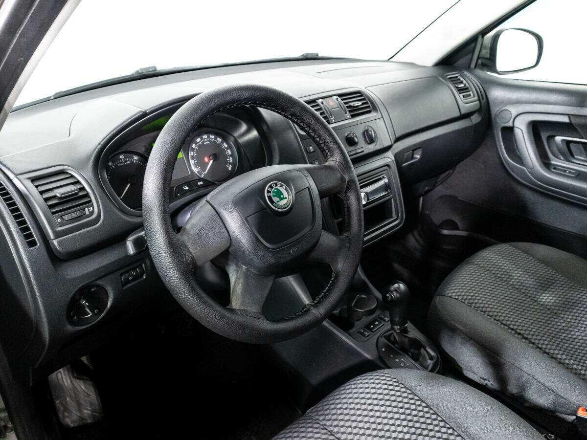 Skoda Fabia, 2012 Фото №11