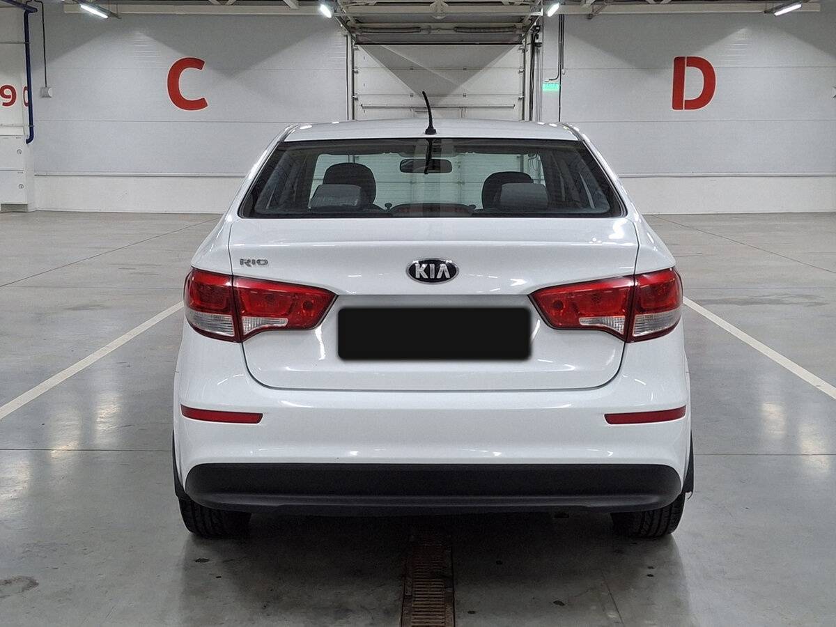 Kia Rio III Рестайлинг, 2015 Фото №6